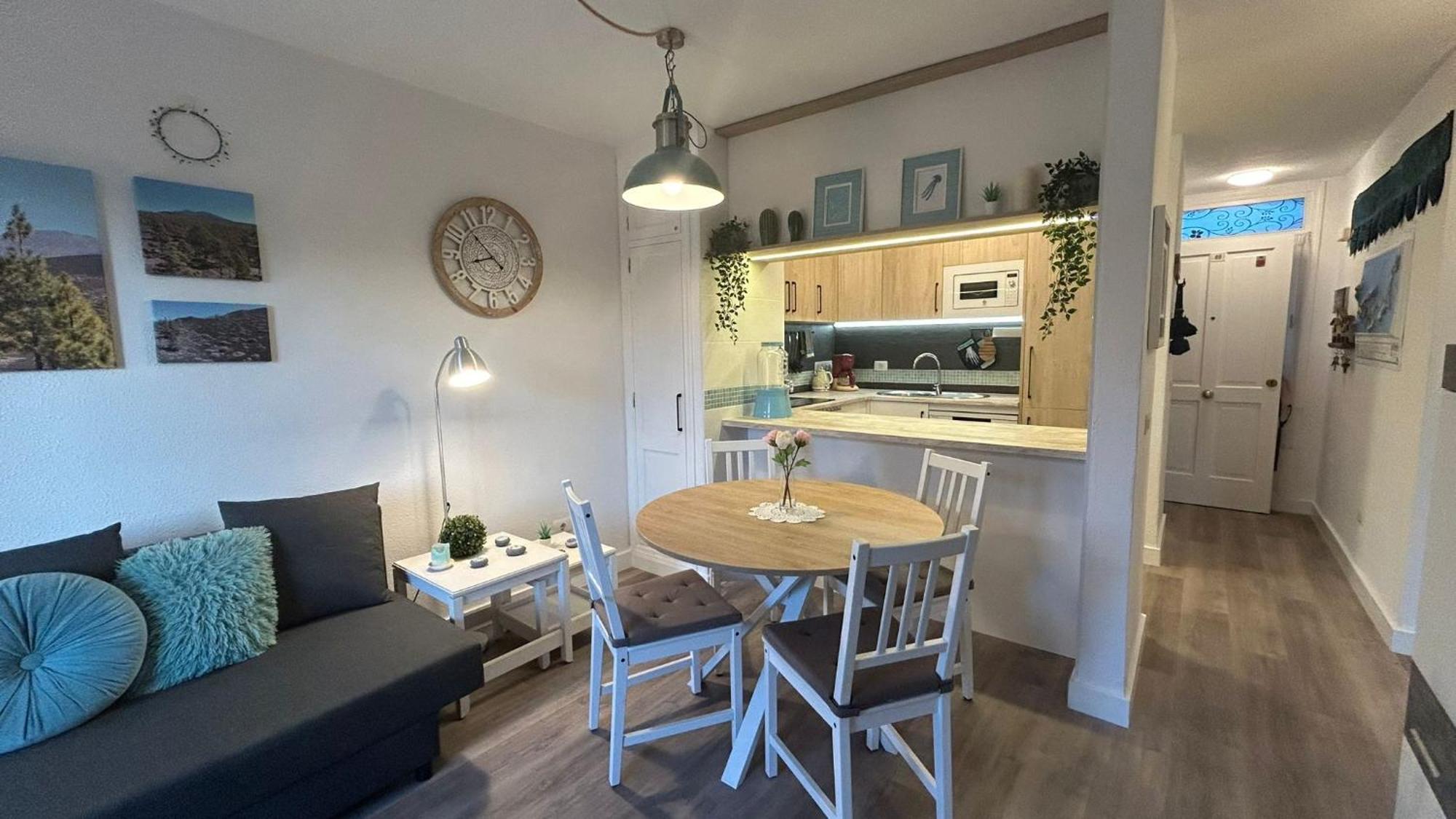 Huebsche Ferienwohnung Mit 2 Schlafzimmern, Pool Und Wlan, Strandnaehe Callao Salvaje Esterno foto